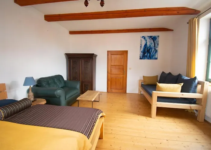 Sirius F In Center Of Cb Apartment *